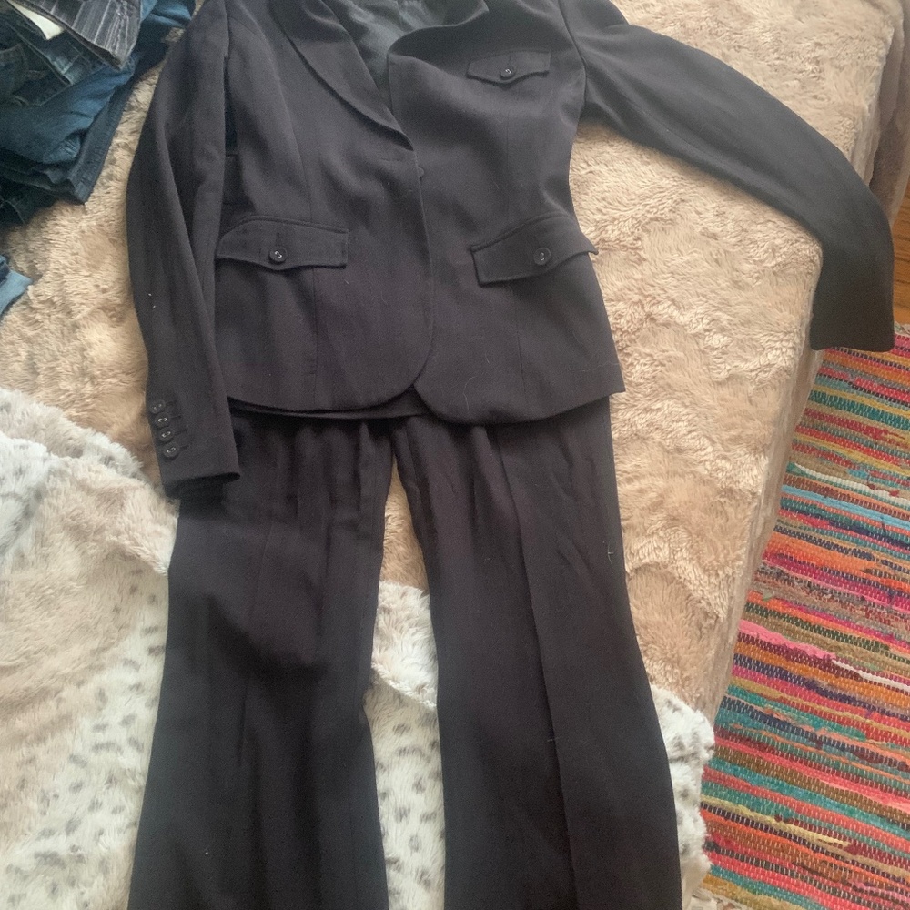 Woman’s suit size zero